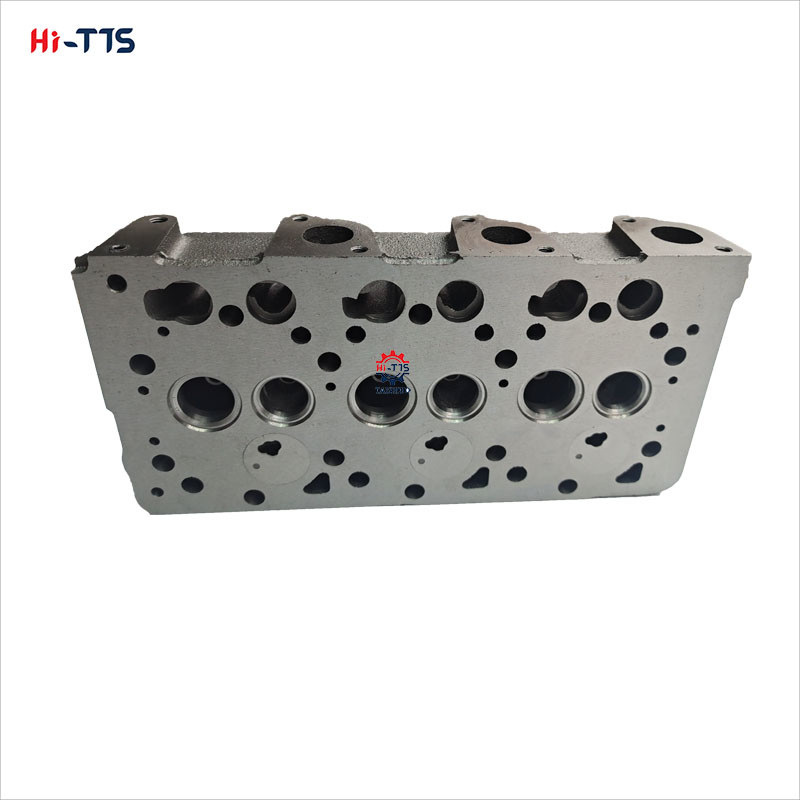 Excavator Parts D905 Engine Cylinder Head 16022-03040 16022-03043 16022-03044