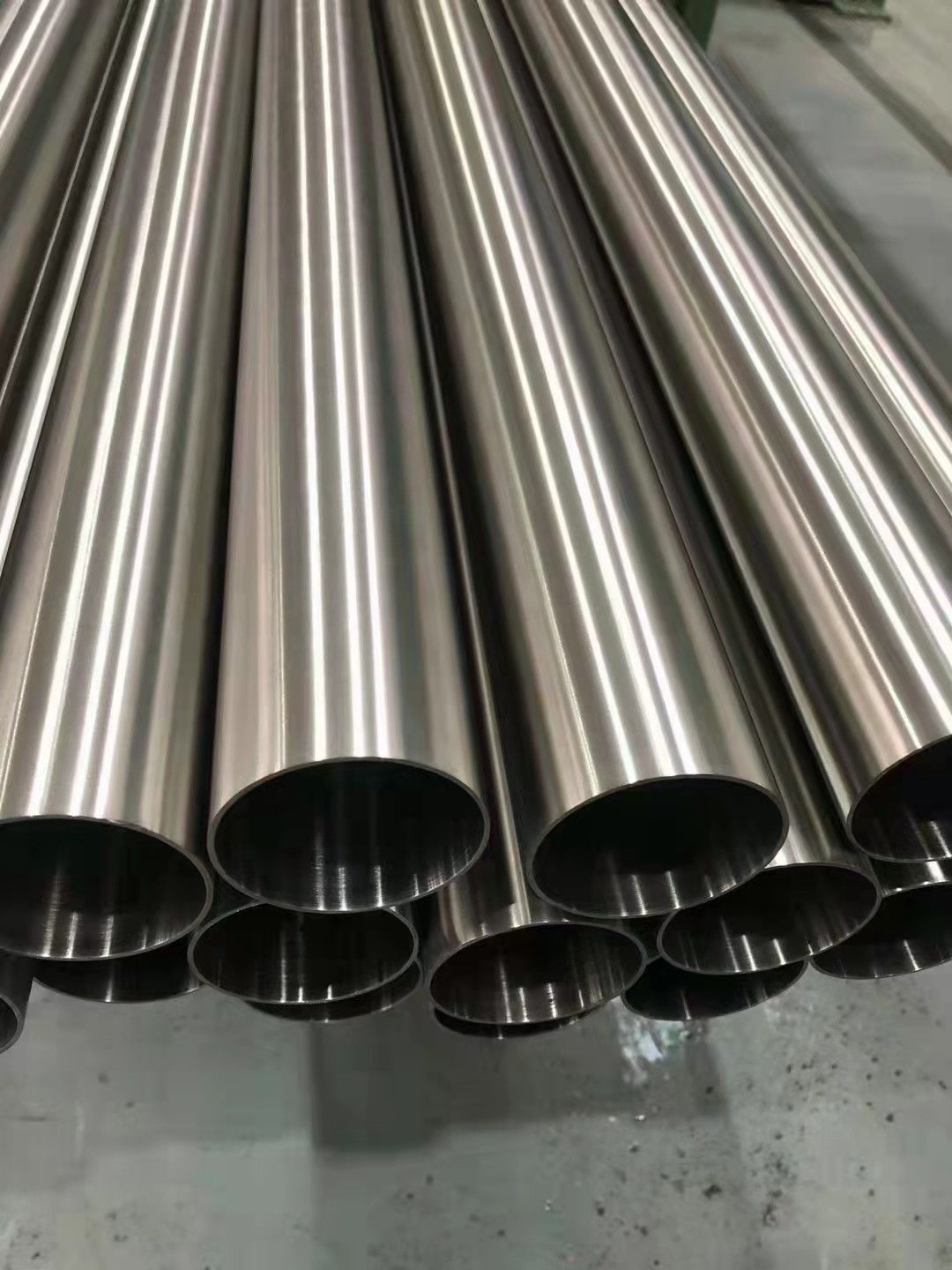 ASTM 304L Seamless Stainless Steel Pipe