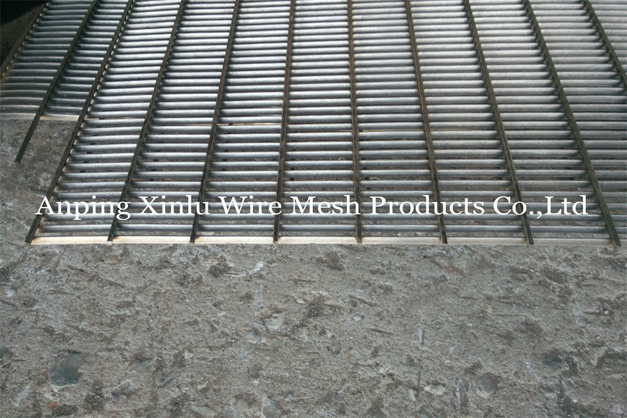 1.2x2m SS304 Wedge Wire Screens Vibrating Screen Panels With Slot 2mm