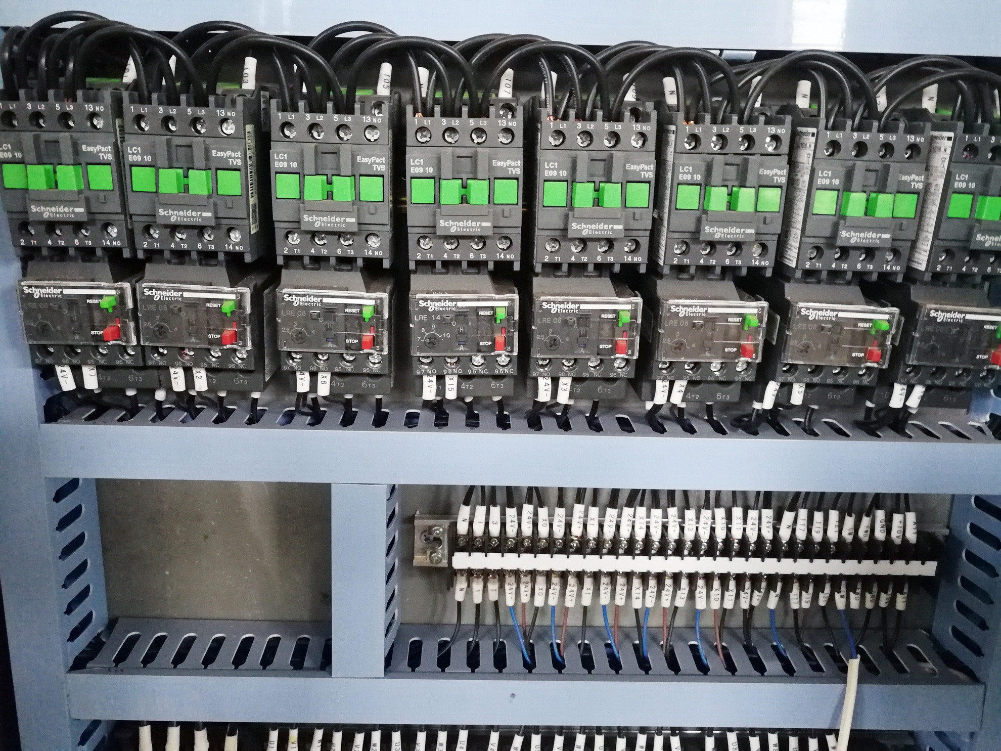High Efficiency Bottled Edible Oil Filling Machine For Filling And Capping