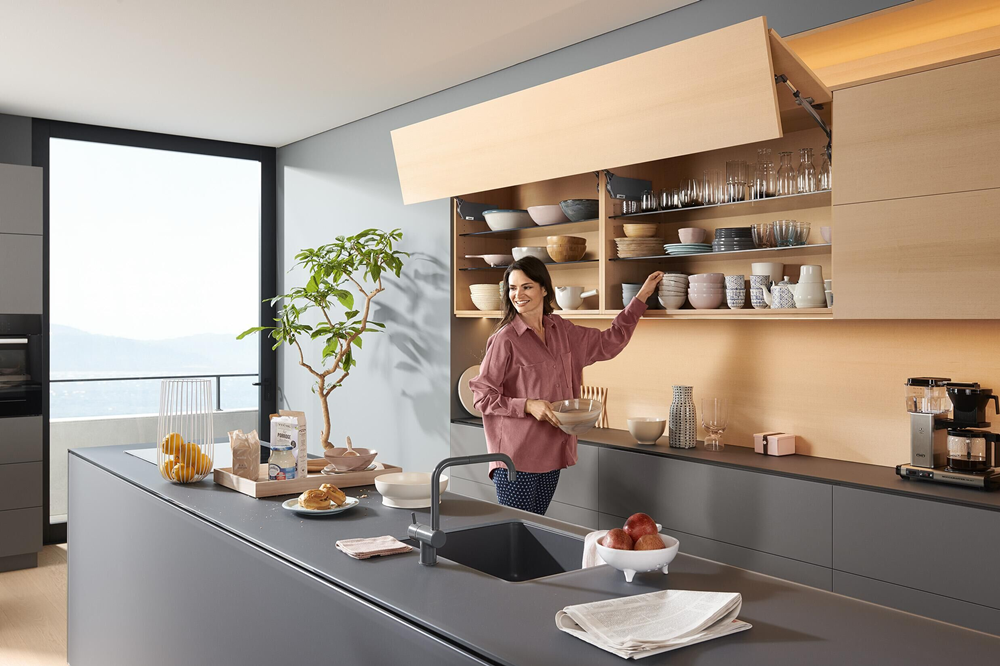 Lacquer Surface Treatment Wooden Cabinets for Customized Veneer Color Kitchen Furniture