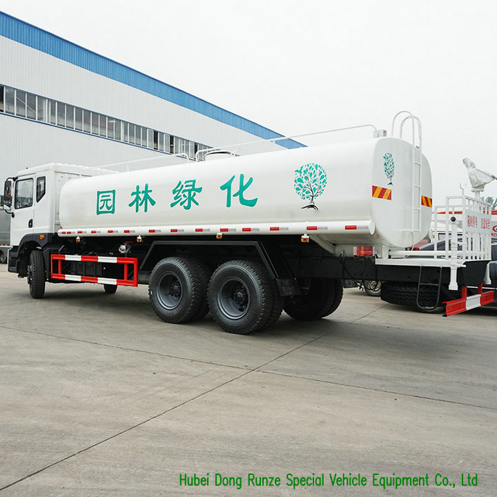 2 4000L Water Sprinkler Truck With Water Pump Sprinkler For Water Delivery and Spray