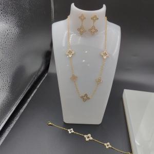 Quality Newest Gold Color Stainless Steel Earring ,Necklace , Bracelet Sets With Shell For Lady wholesale