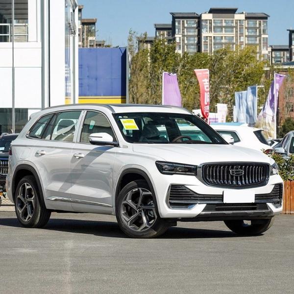 Black Geely Xingyue L Monjaro Gasoline Car 2.0t 4WD Awd SUV with Displacement