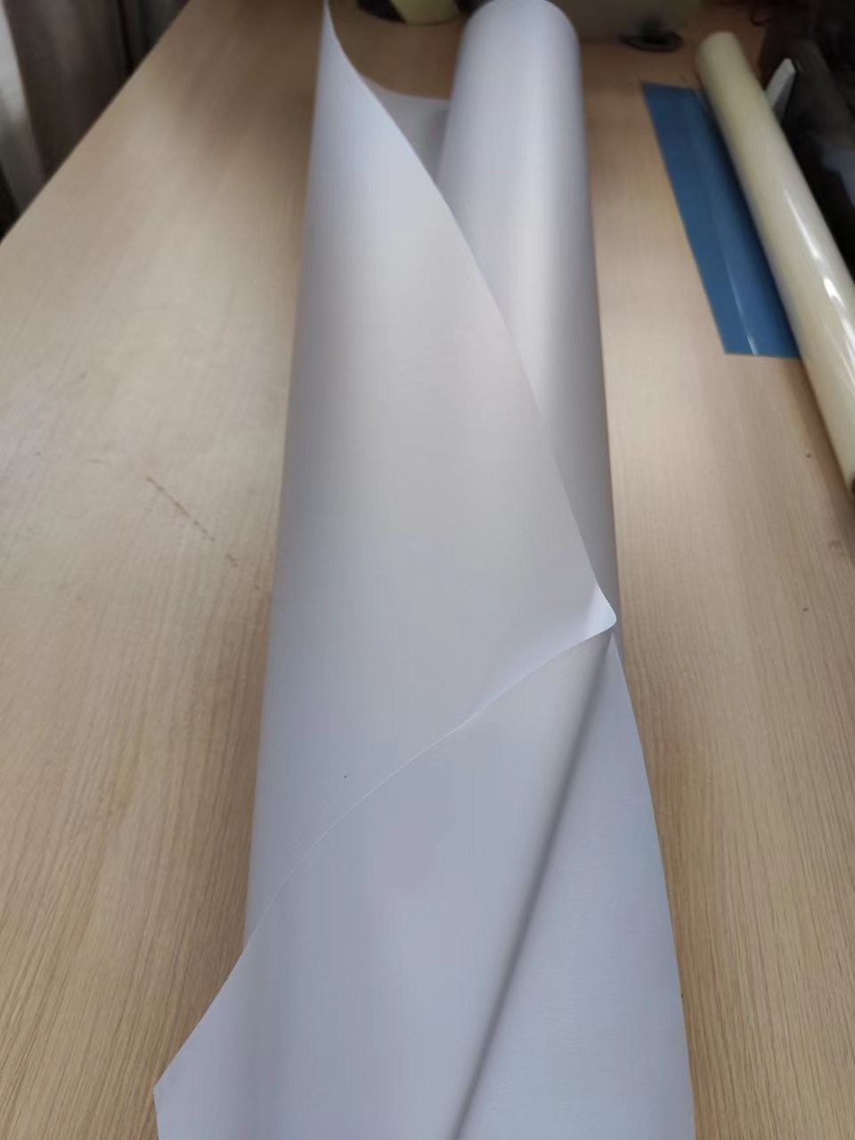 Non toxic 100mic PVC Self Adhesive Vinyl Sticker Roll for digital printing