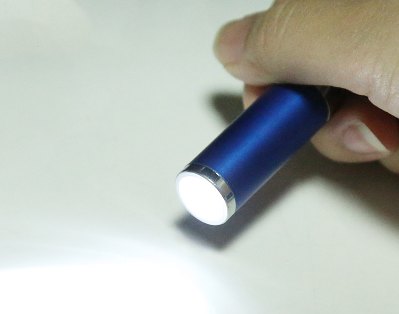 Electric Torch Brightest LED Flashlight Lumens Small LED Flashlight With Carabiner