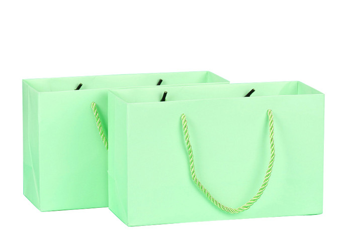 Multiple Color Plain Gift Bags , Printed Merchandise Bags For Cloth Packaging