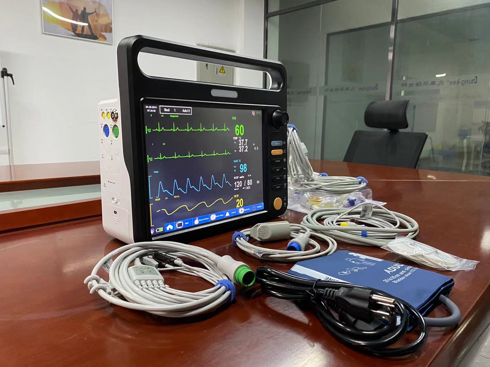 Clinic Hospital Portable Patient Monitor Modular 12.1 Inch With ECG SPO2
