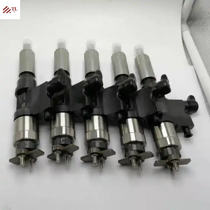 095000-5470 095000-5473 095000-5474 DENSO Fuel Injector For ISUZU 4HK1 6HK1 4D5C NPR FVR