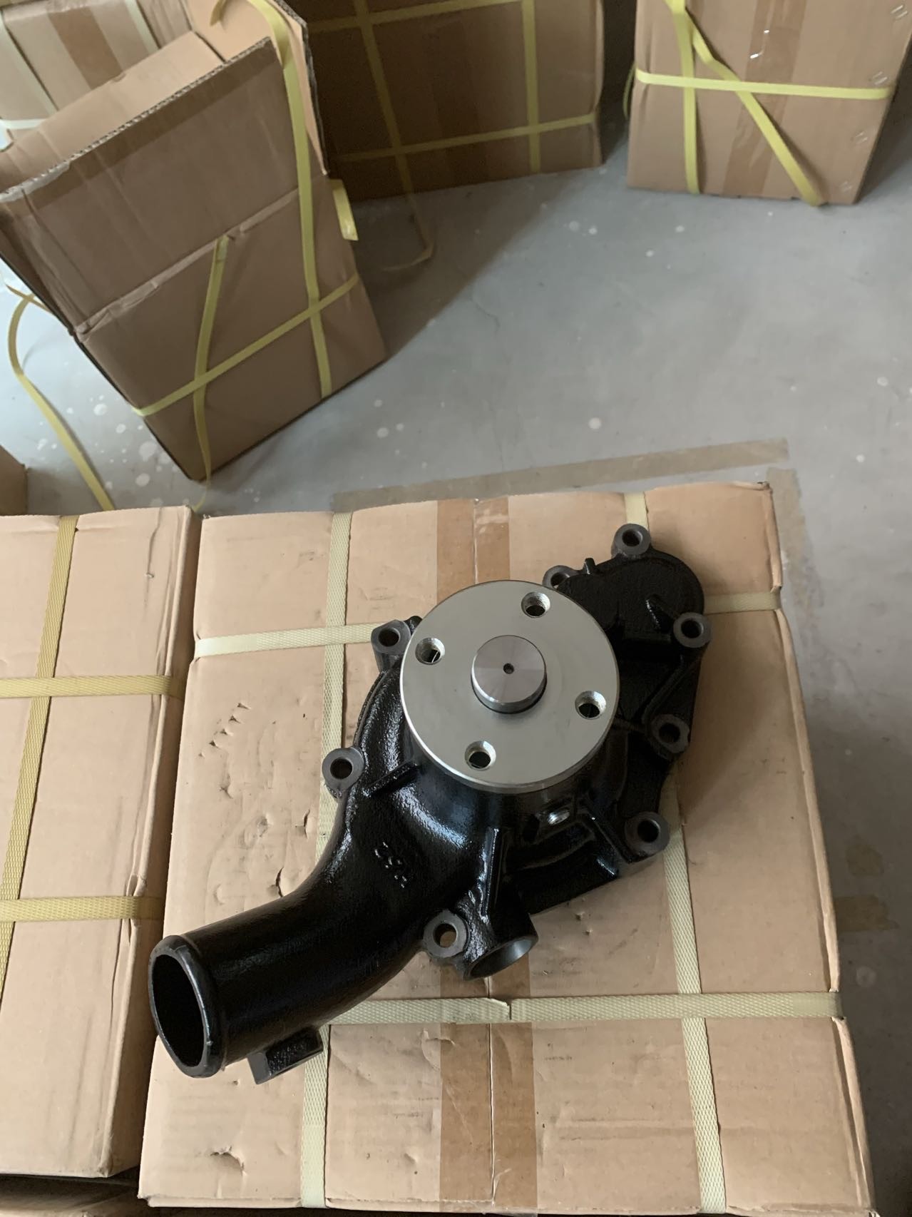 4M50 Water Pump ME990328 ME994451 ME994522 For Misubishi Diesel Engine SY225C