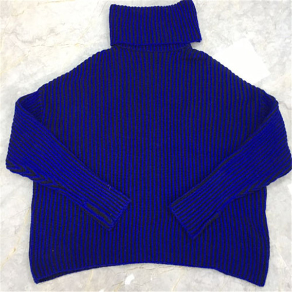 ZARA Kint Sweatersr / Nice Sweaters