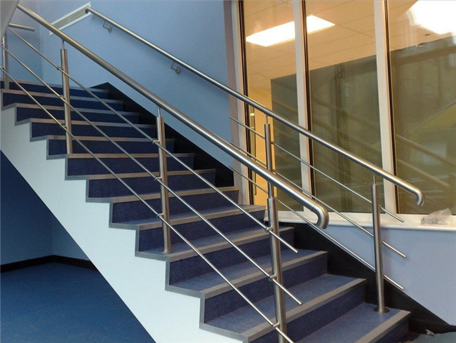 Solid Rod Bar Stainless Steel Railing Hollow Tube Avilable Simple Installation