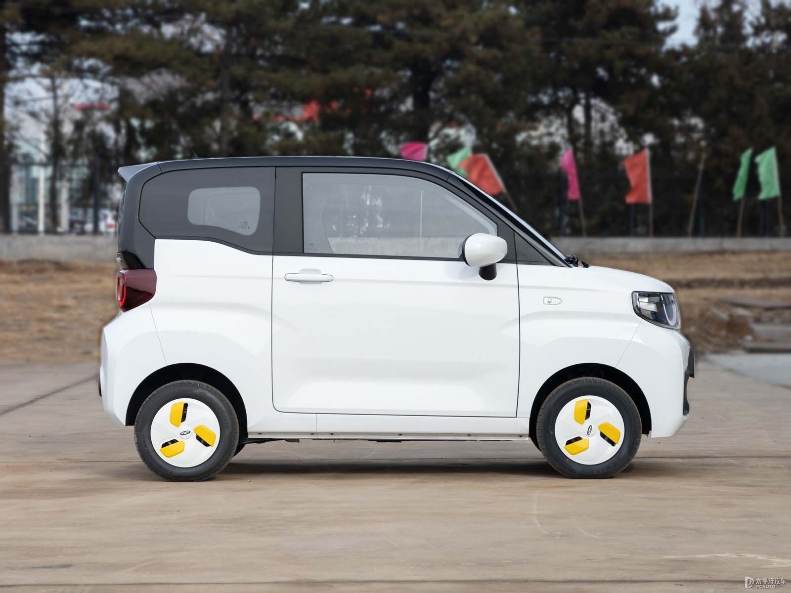 High quality new energy vehicle fast electric Chery QQ milkshake version 2022 ice cream electric vehicle in China
