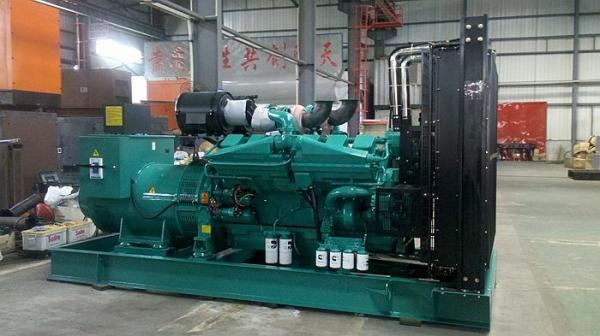 Water Cooled Standby 3 Phase Diesel Generator Cummins Series 800KW / 1000KVA