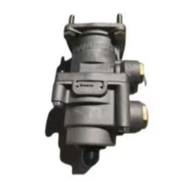 F2000 Dongfeng Heavy Duty Truck Engine Air Filter Assembly Housing AA90189 AF04323 AF04324