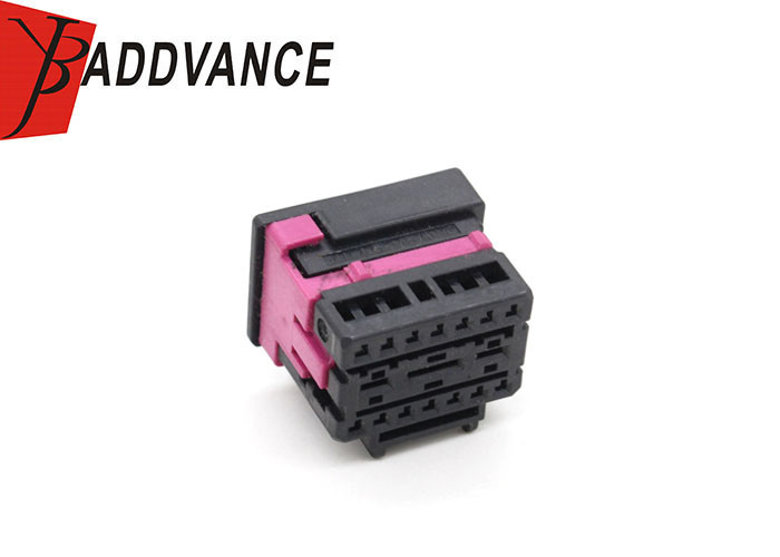 4F0972483 17 Pin Female Electrical Connector For Audi A3 8V17