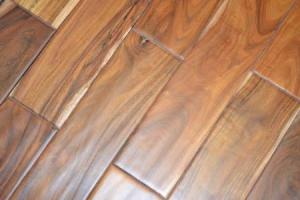 Quality hand scraped tobacco road acacia hardwood flooring wholesale