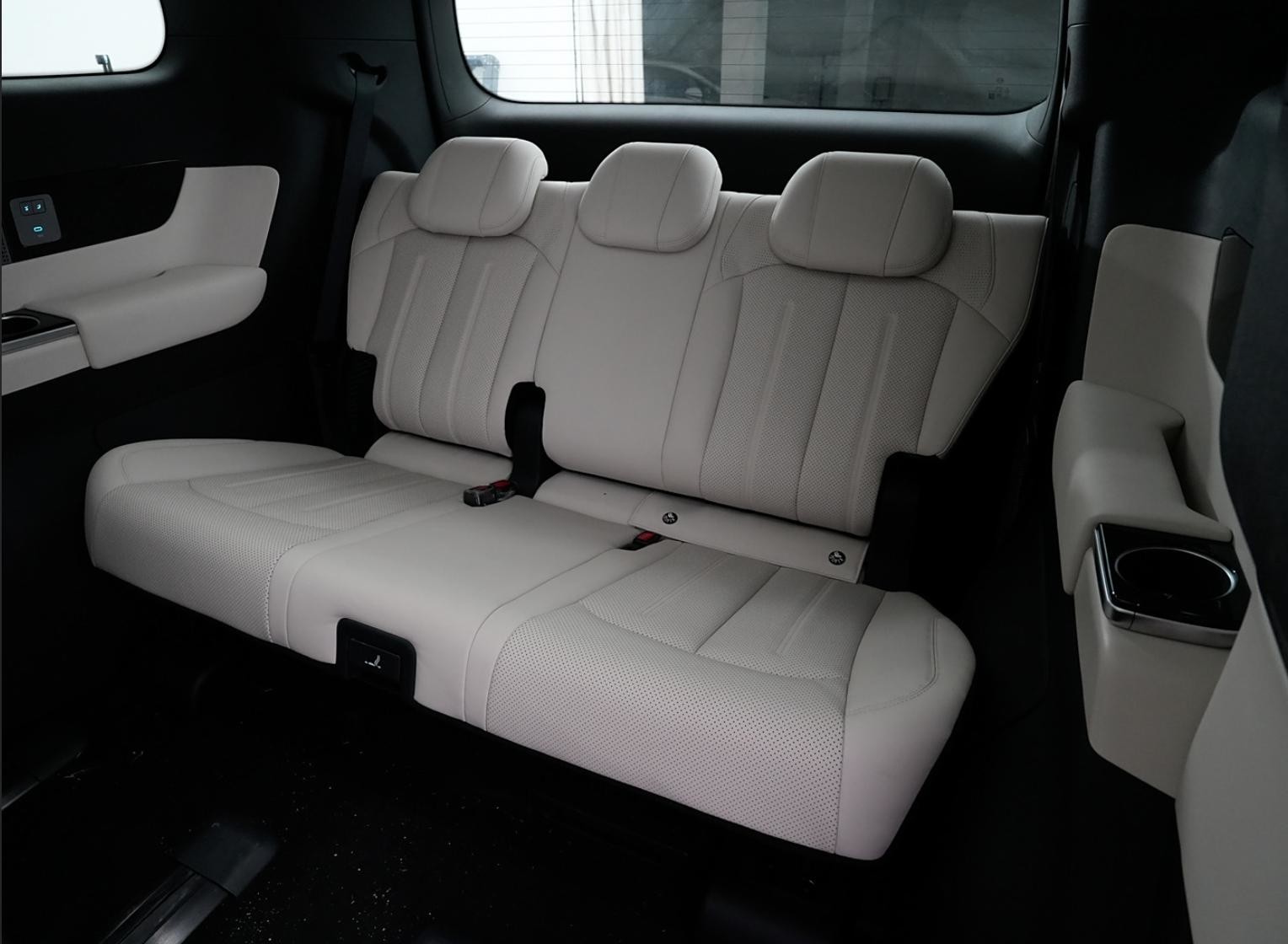 1100km Range BYD Xia MPV 5145MM Length Electric Vehicle for Business and Family
