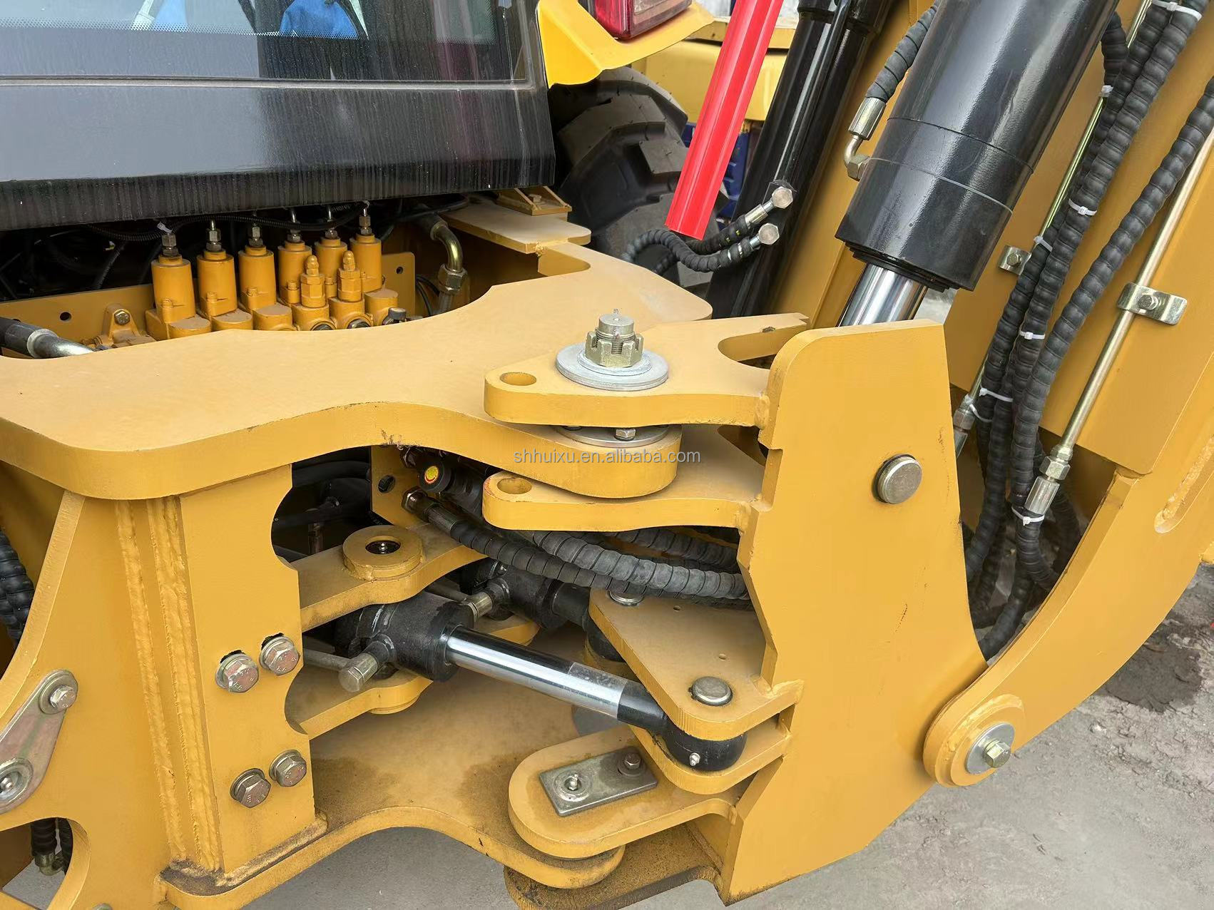 Used excavator Caterpillar CAT420F road painting machine/ secondhand japan tractor road machinery engine in good condition