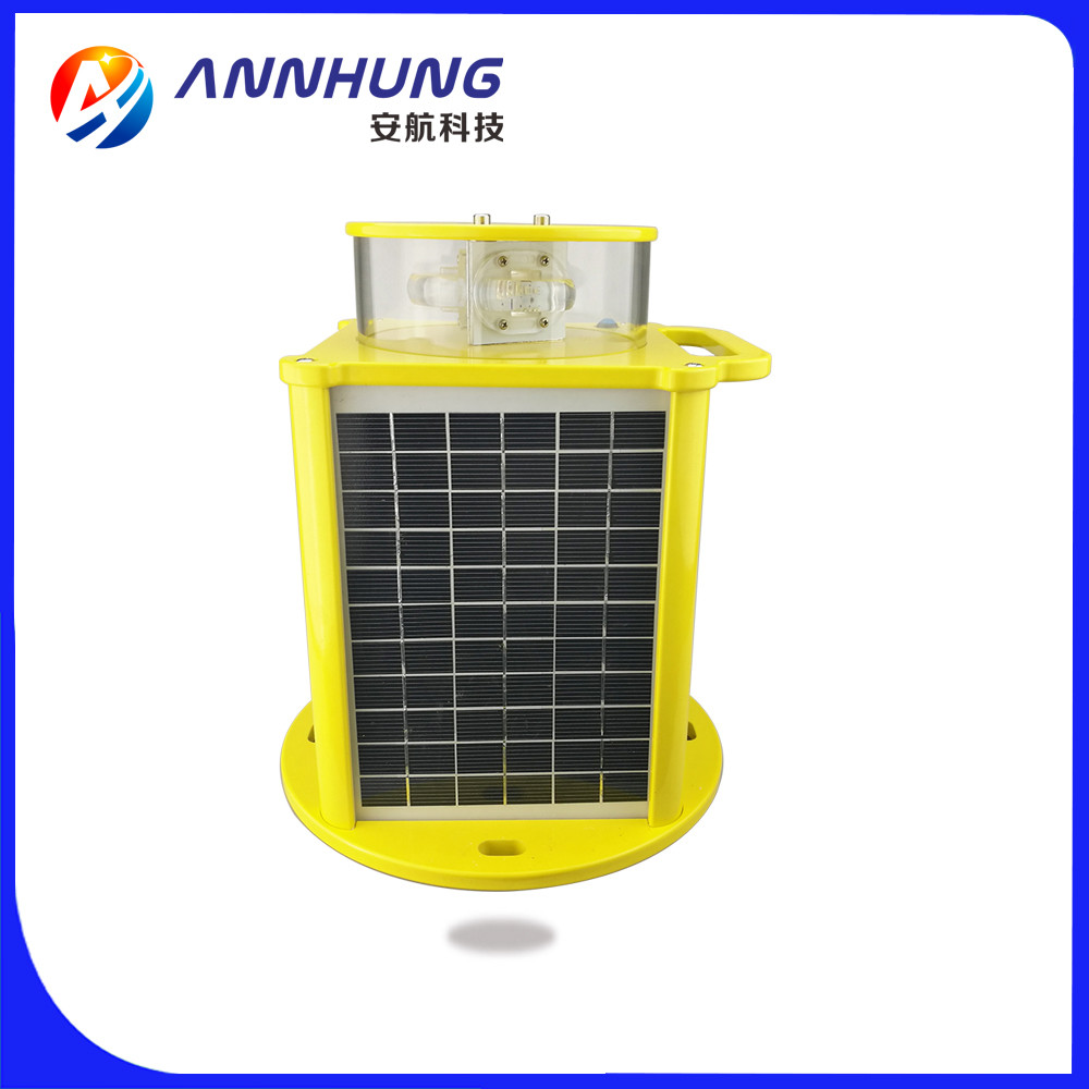 LED Solar Powered Aviation Lights 2000 cd Intensity Flashing with Red Color