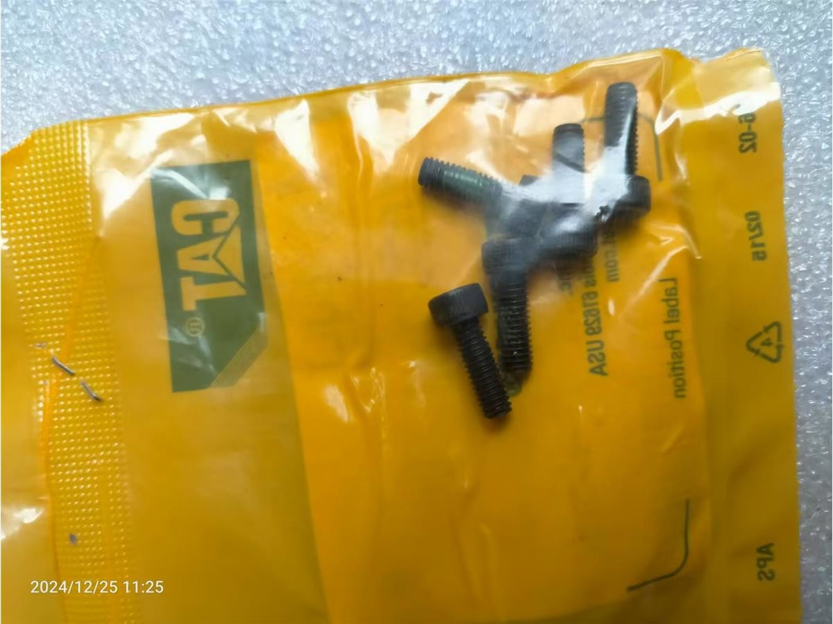 107-3786 141-4976 150-4086 Excavator Bolt For Caterpillar