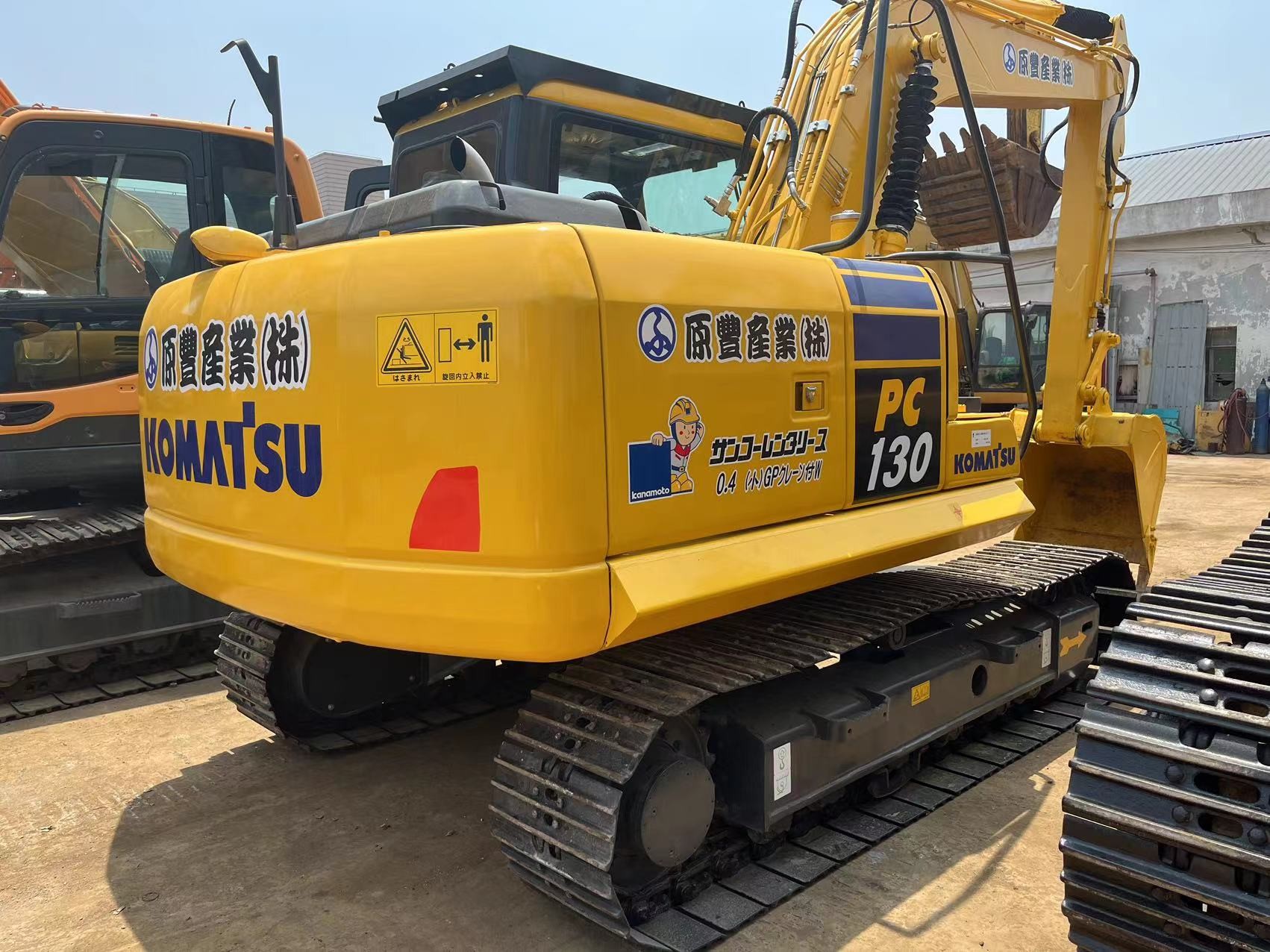 PC200 / PC220 Used Komatsu Excavator For Construction Projects