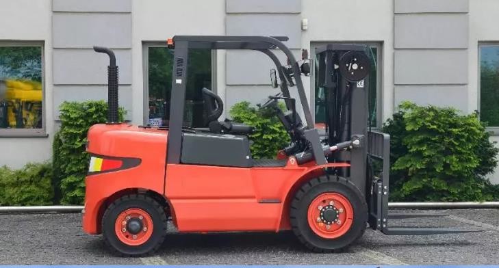 3 Stage Port Material Handling Equipment LG30DT Light Weight 16 Ton Hydraulic Hand Forklift