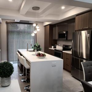 Quality Kitchen Cupboards Cabinet for Apartment Flat Edge Countertop Edging and Modern Design wholesale