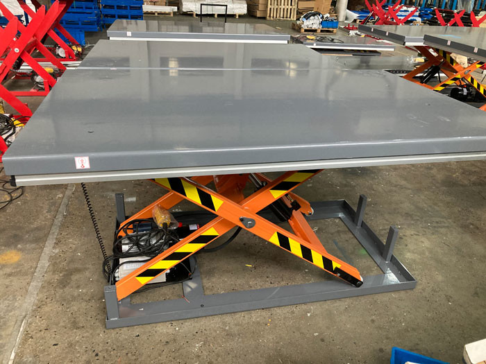 Hydraulic Stationary Scissor Lift Table 2200lbs Efficient Vertical