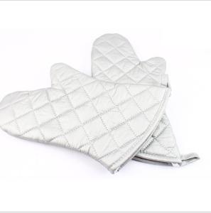 Quality Waterproof Protective Silver Oven Mitts Hook Design For Indoor Outdoor wholesale