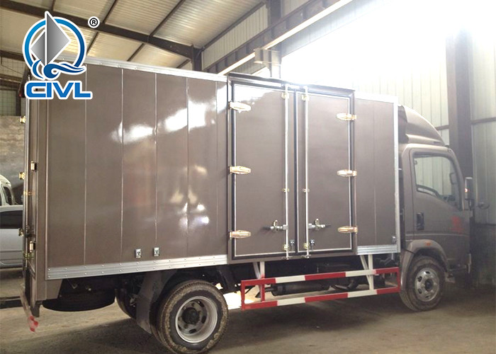 12T HOWO Light Duty Commercial Trucks , 4X2 Stake Truck 120hp The Best Helper