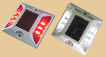 Aluminum led solar road stud with 3 pcs led per side