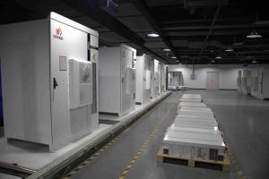 Quality Indoor / Outdoor Industrial Battery Energy Storage System AC 400V RS485 Ethernet wholesale
