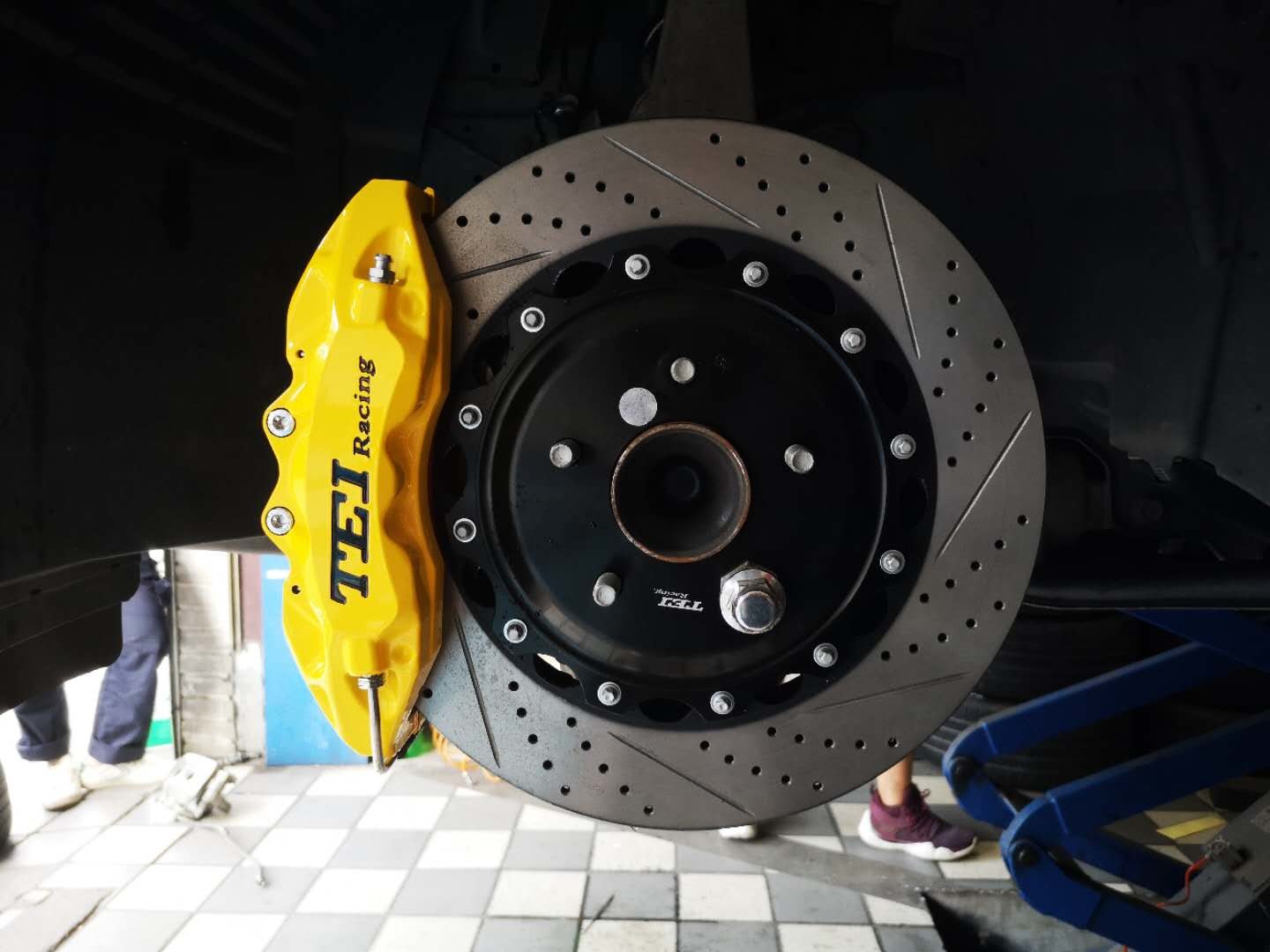 BBK Big Brake Kit 6piston Caliper For Infiniti Q50 With 355*32mm Rotor Front And Rear P60S P40S-R