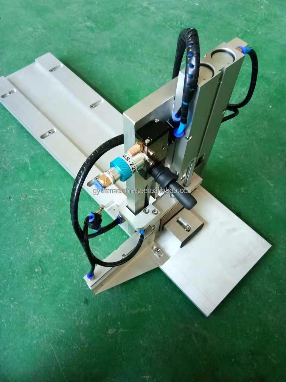 2020 in Germany Pneumatic Soap Cutting Machine with 26kg Weight Japan Pneumatic UT 26