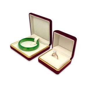 Quality CE Square Shape Bracelet Display Jewelry Packaging Case wholesale