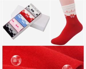 Quality Hot selling fashion christmas maple weed leaf design AZO-free cotton socks for women wholesale
