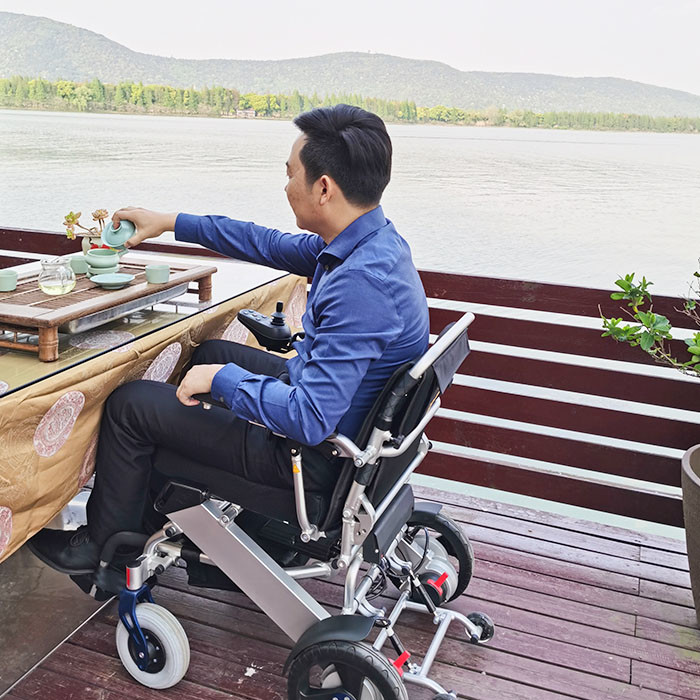 Aluminium Travel Folding 36km Disabled Electric Power Wheelchair