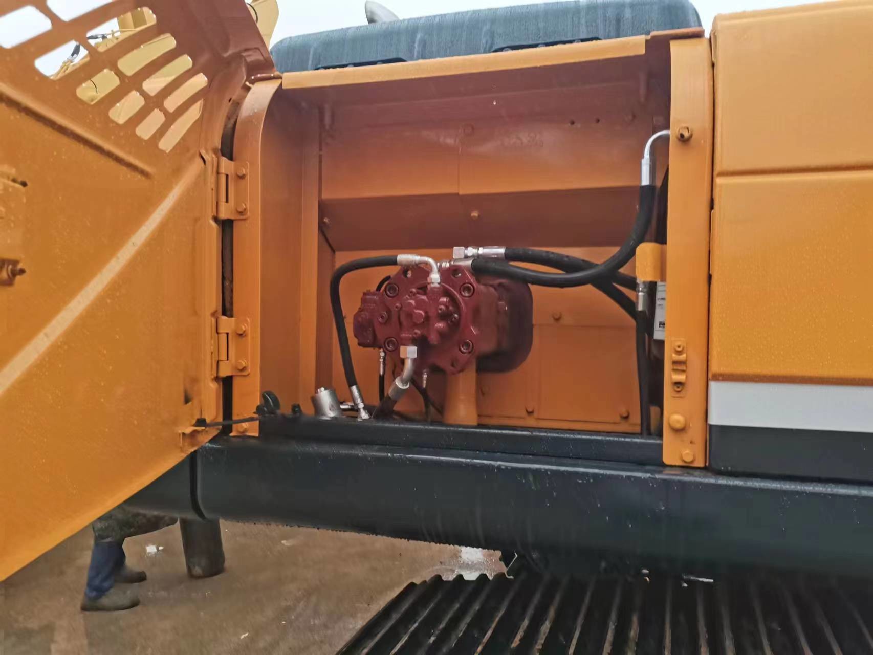 112KW Engine Used Hyundai R220LC 9.53m Transport Length