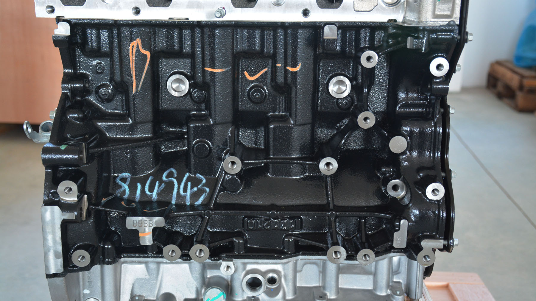 V348 4 Cylinder JMC V348 Auto Engine with 350/1500-2100 Torque and 135/3500 Power