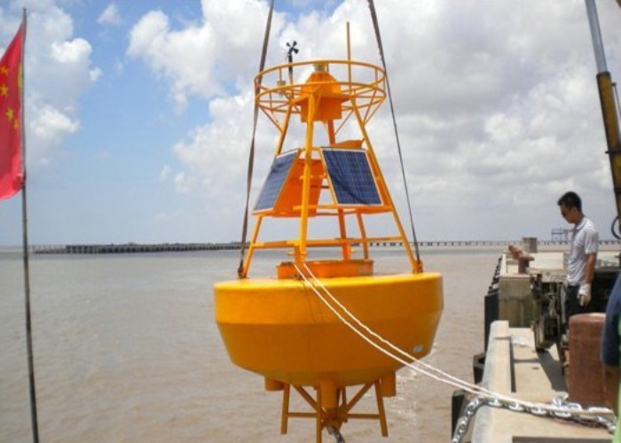 DGPS System Polyethylene Marine Navigation Buoys Anti Collision With Long Service Life