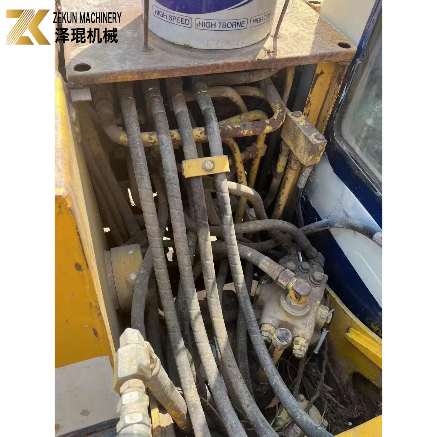 Japan Well-Maintained Second Hand Komatsu 60 PC60-5 Mini Excavator with Hydraulic Pump