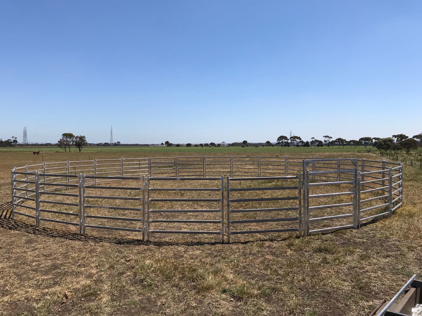 13 Panel Horse Arenas Inc Gate, round Yard, Cattle Fences, Corral 9m diameter