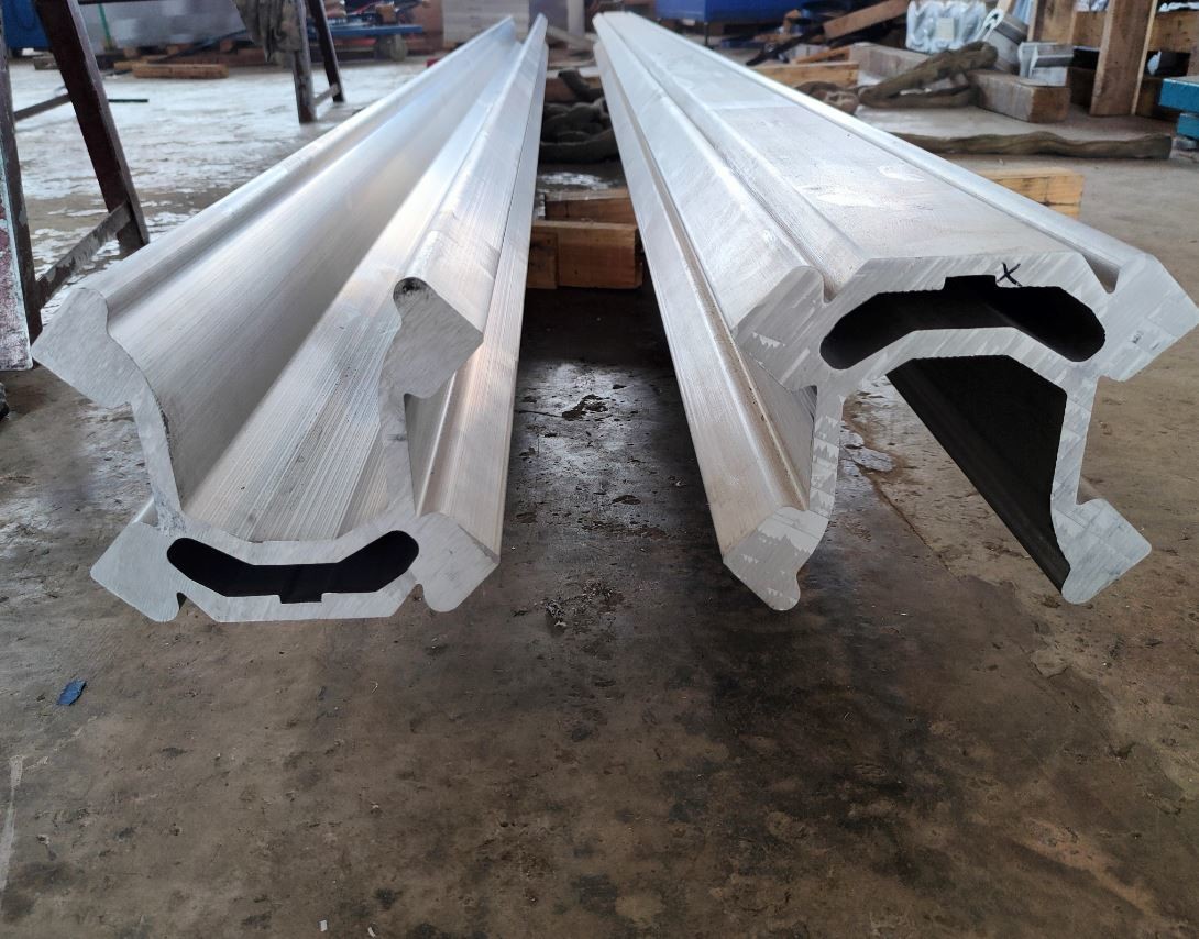 4.3M Long S1D Boomer Use Aluminium Feed Beam Profile Aluminium Extruded Profiles