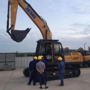 Quality 0.8-1m3 Heavy Earth Digging Equipment , XE215C Construction Sales Excavators wholesale
