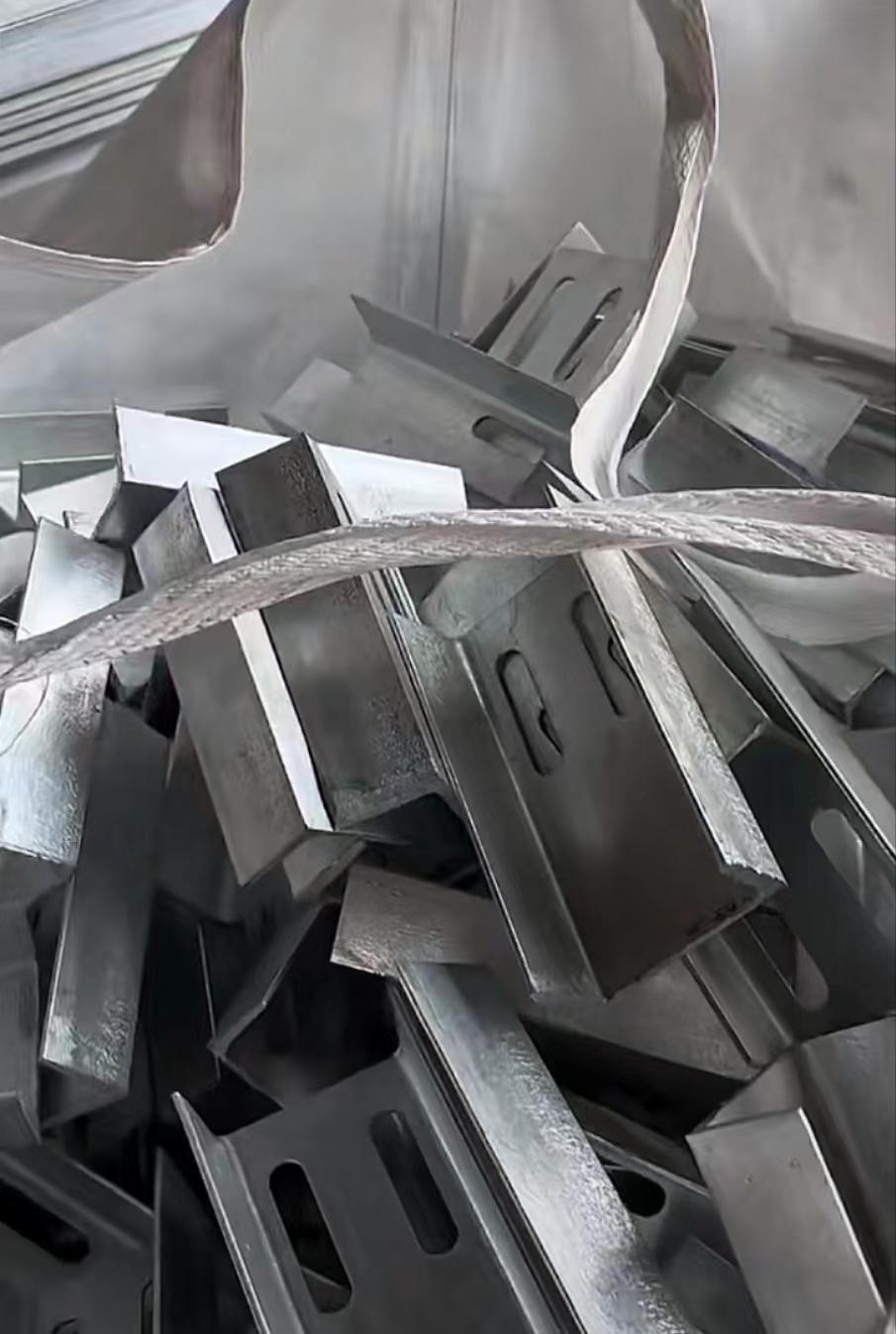 Aluminum Alloy Channel Steel Curtain Wall Hanger for Office Building Facade Construction