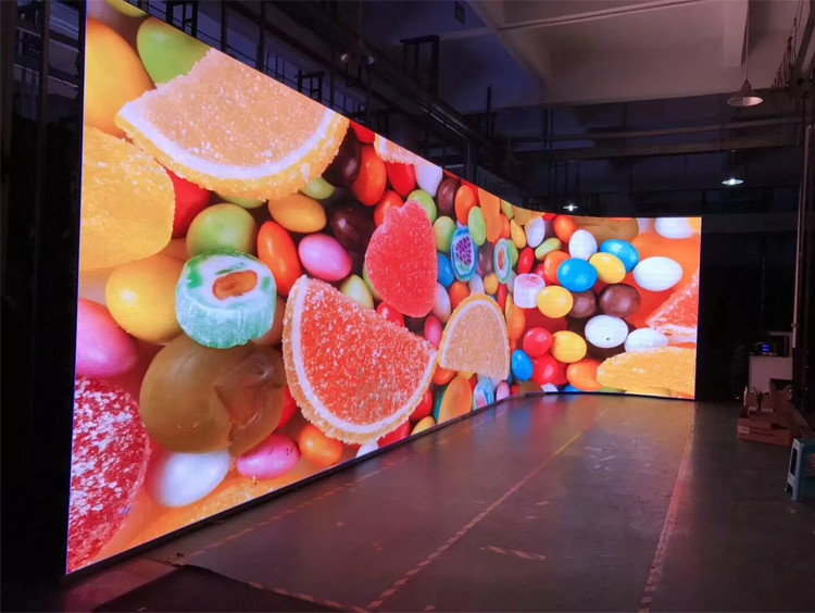 Indoor Curved Circular TV Studio P2.5 Flexible LED Screen