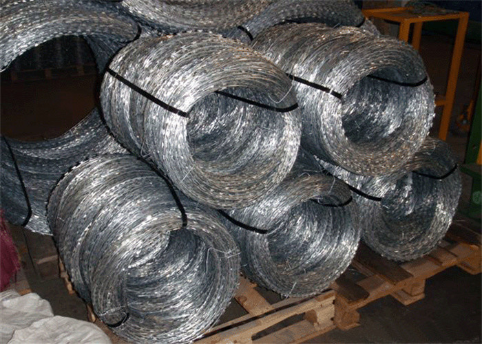 Flat Wrap Welded Razor Wire Mesh Double Coil Concertina High Security Galvanize