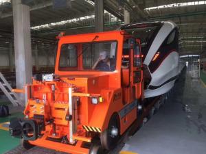 Quality Long Service Life Railway Road Tractors / Rail Car Movers 5000/2000mm 1500mm Vehicle Height wholesale