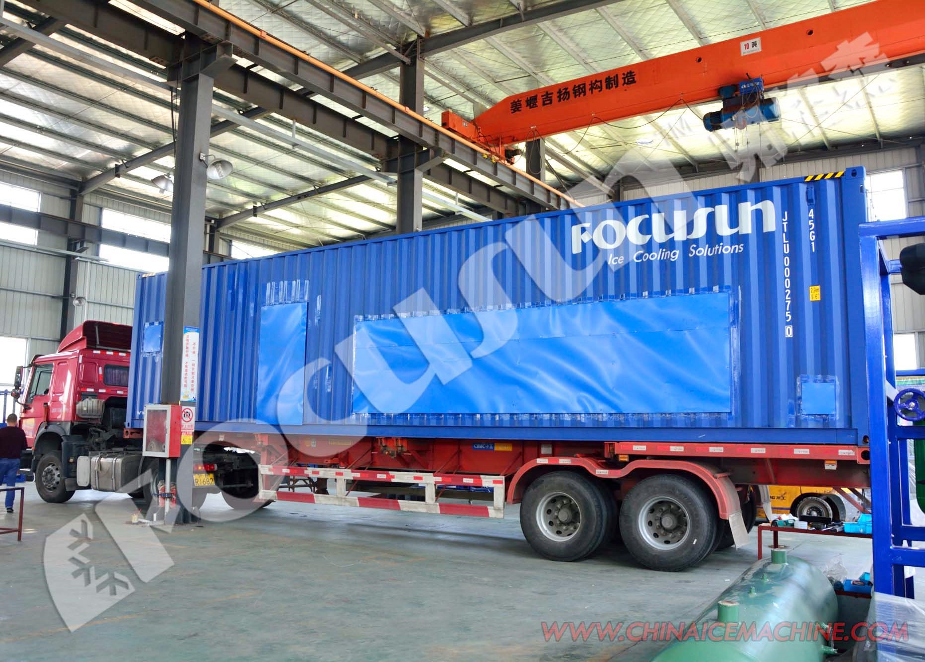 Automatic Pouch Packaging Ice Tube Cube Machine for Ice 30000kg Ice Storage Capacity